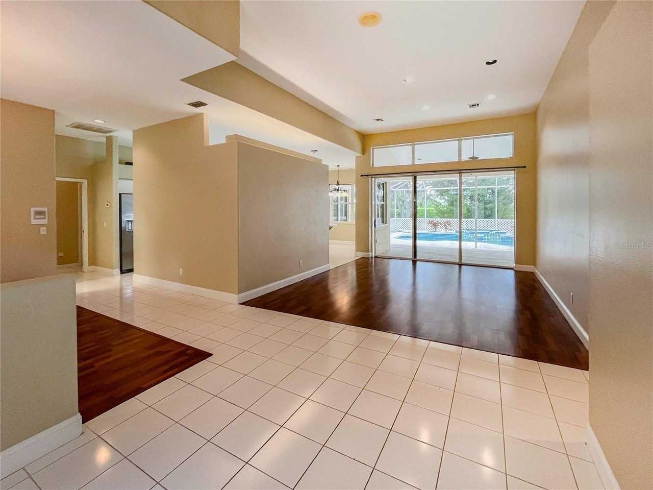 6809 Erica Ln - Photo 6 of 27