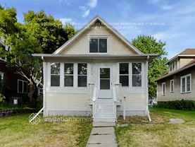 1024 25th Ave Se - Photo 1 of 1