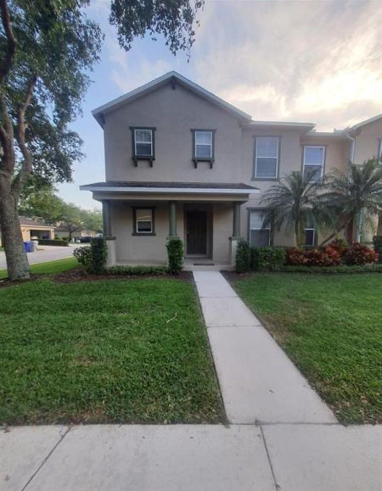 1733 Pointe West Way - Photo 2 of 22