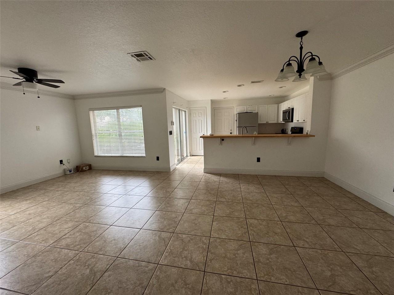 1733 Pointe West Way - Photo 7 of 22