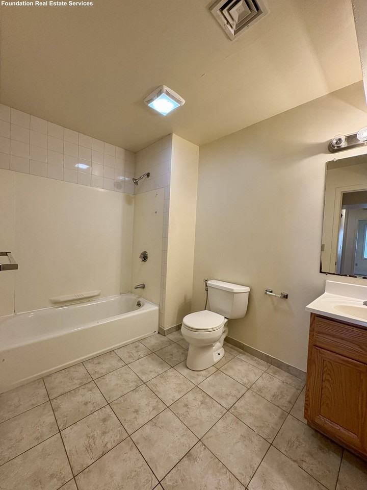 34 Raymond St #A - Photo 6 of 14