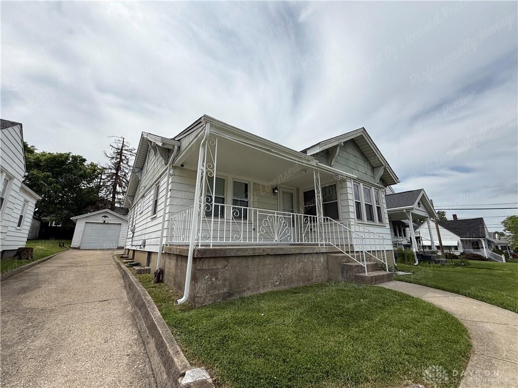 1805 Fauver Ave - Photo 4 of 40