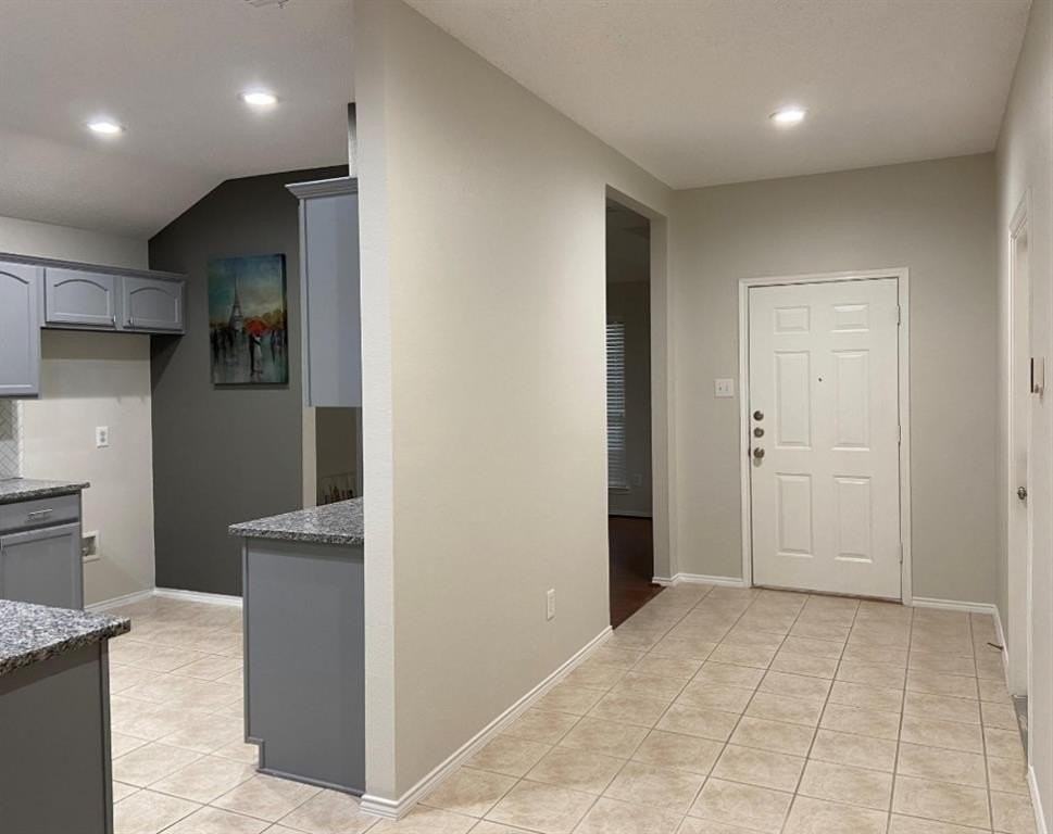 9812 Fillmore Dr - Photo 4 of 20