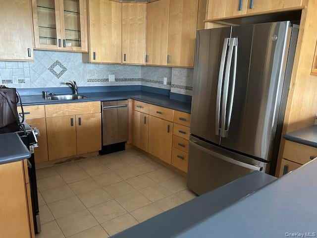 15 Stewart Pl - Photo 2 of 10