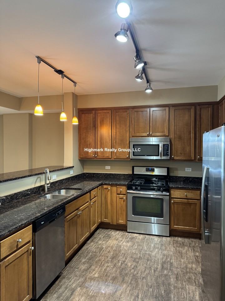 2 Itasca Pl #420 - Photo 3 of 21