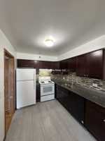featured image of 1639 Oakwood Ave #2003