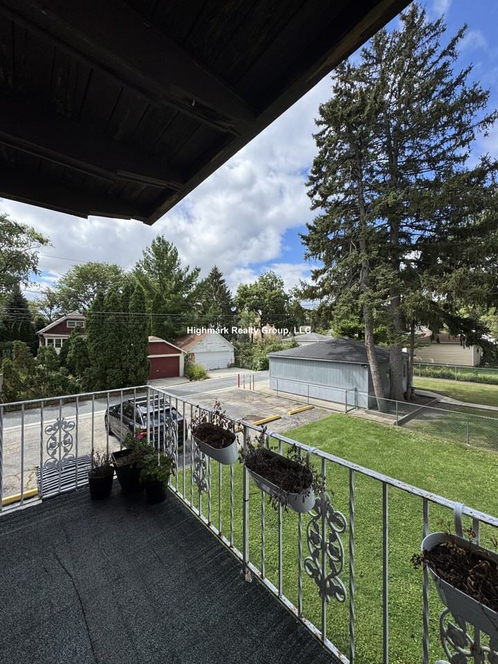 1004 S River Rd #3002 - Photo 5 of 9