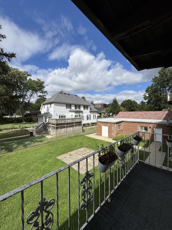 1004 S River Rd #3002 - Photo 4 of 9