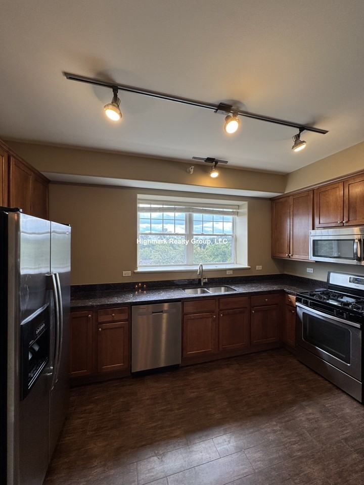 2 Itasca Pl #419N - Photo 4 of 20