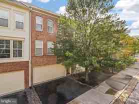 42539 Regal Wood Dr - Photo 1 of 1