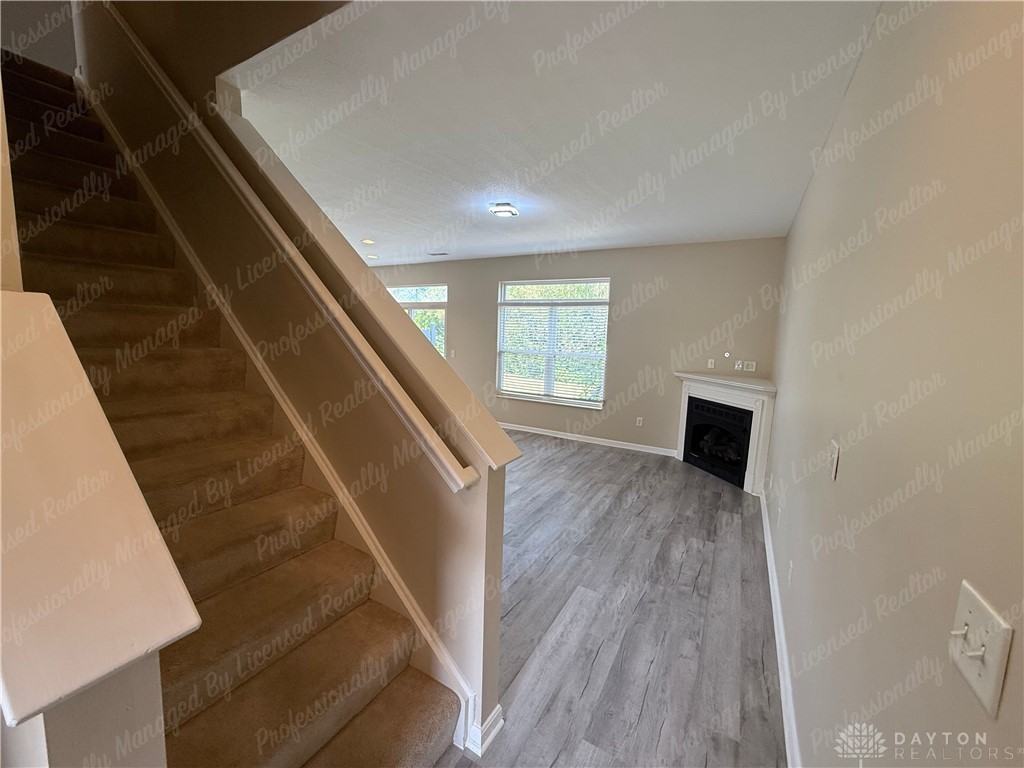 9235 Great Lakes Cir - Photo 2 of 37