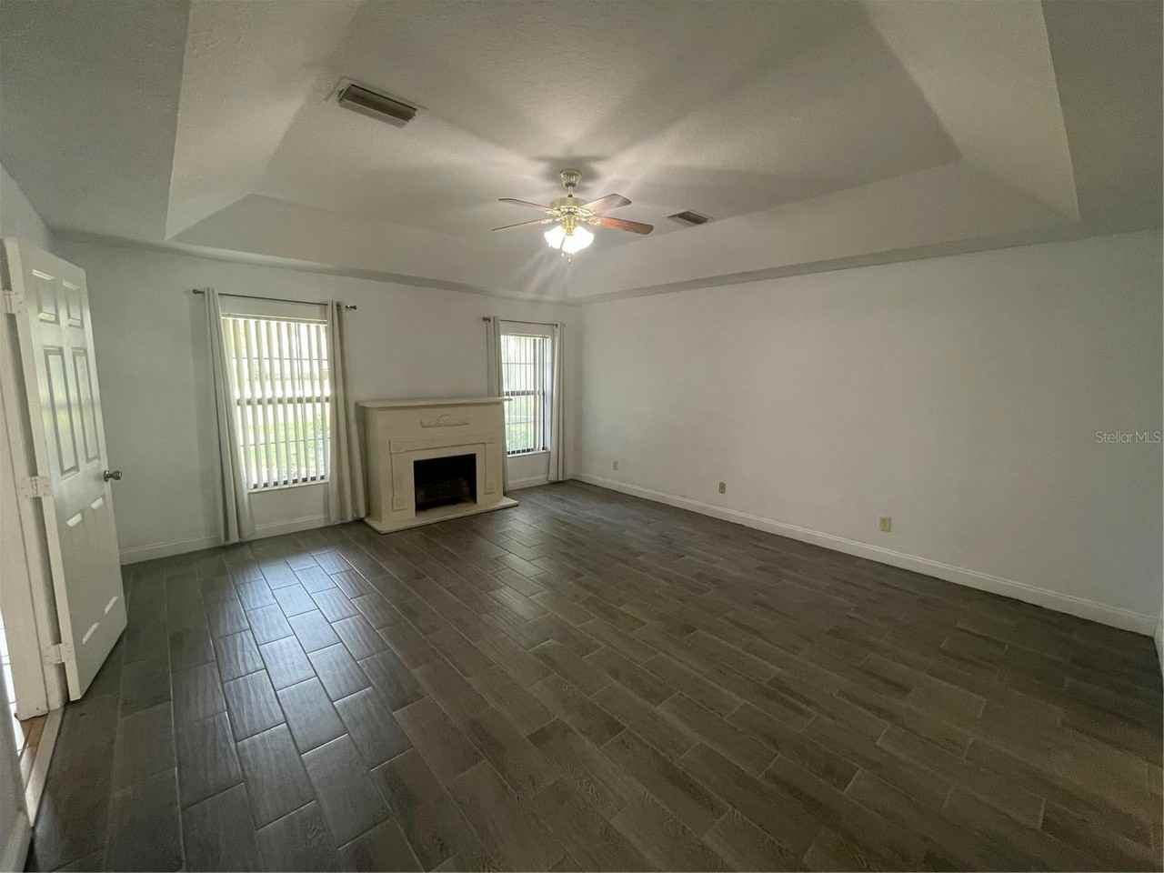 6597 Se 8th Street Rd - Photo 5 of 30