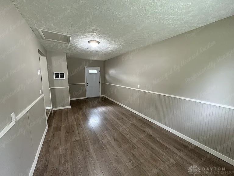 525 Lake St - Photo 2 of 16