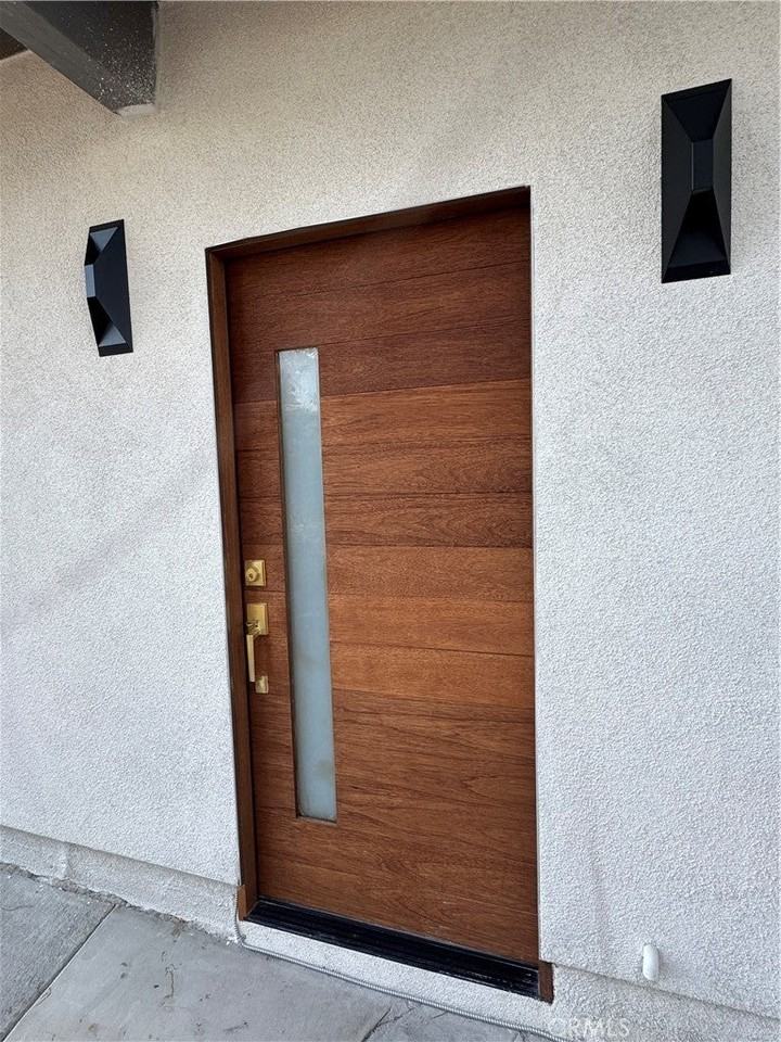 7013 Estepa Dr - Photo 2 of 11