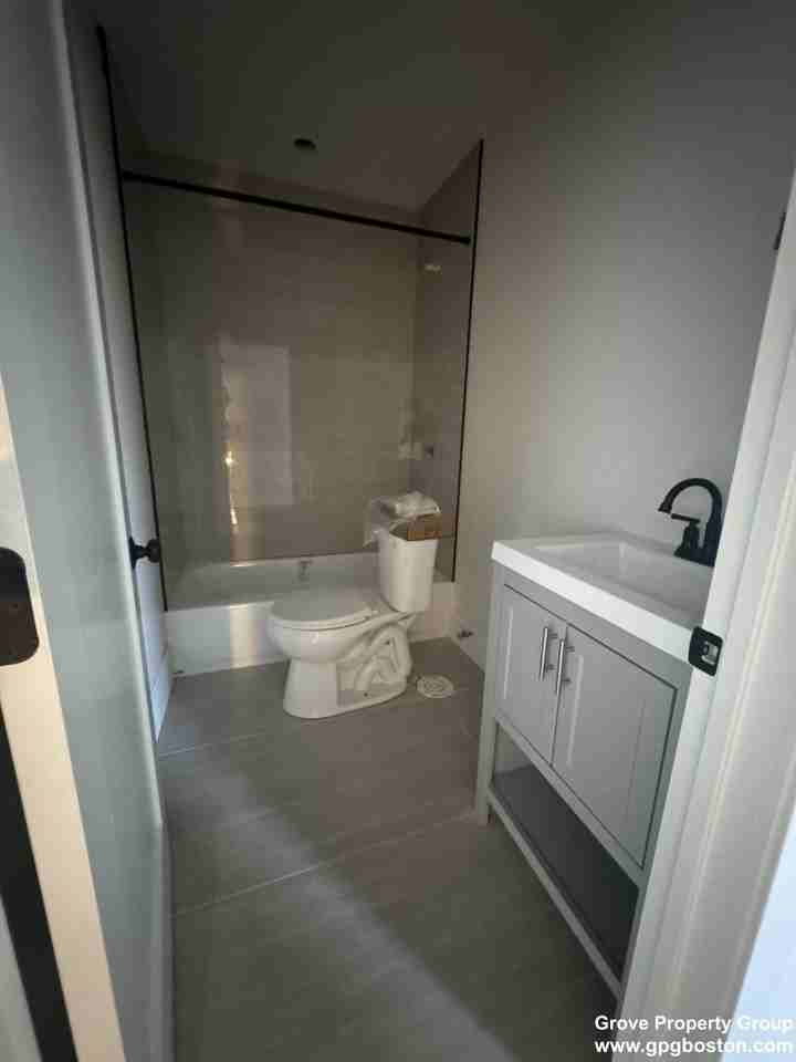 10 Hunting St #1 - Photo 7 of 9