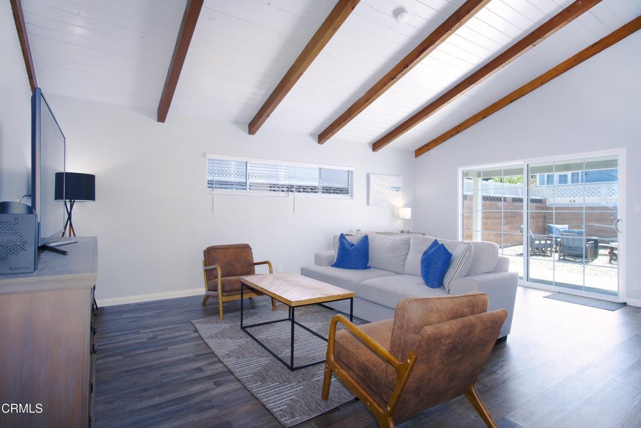 5230 Beachcomber St - Photo 7 of 13