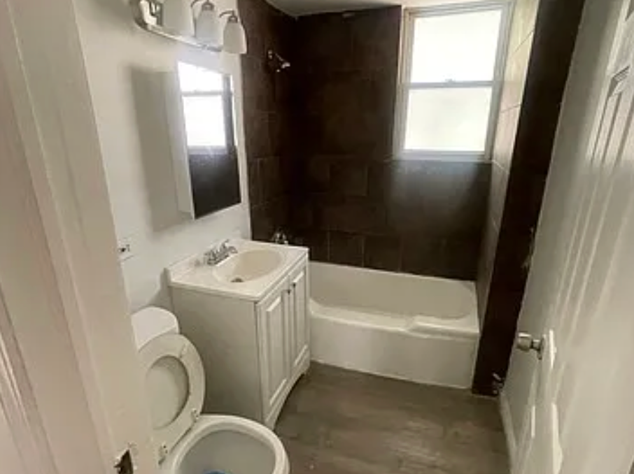 7414 South Colfax Avenue - Photo 4 of 10