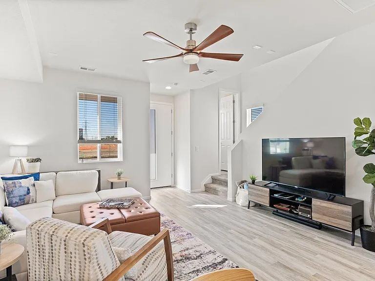 1753 S Andes Cir - Photo 3 of 24