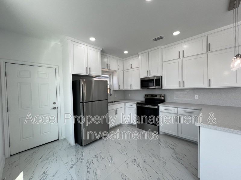 2011 Selena St #1 - Photo 4 of 17