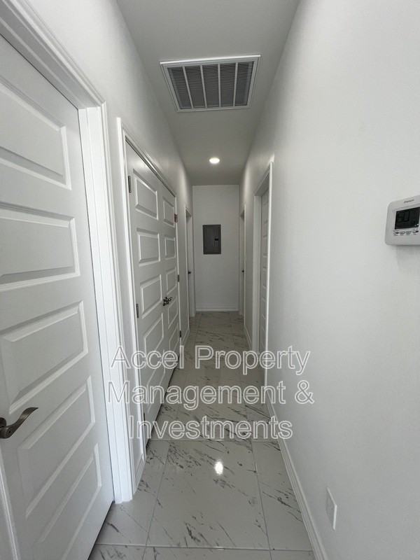 2011 Selena St #1 - Photo 7 of 17