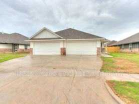 8007 Nw 105th St - Photo 1 of 1