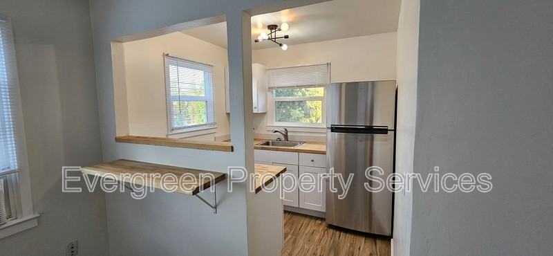 3138 Sacramento St - Photo 2 of 7