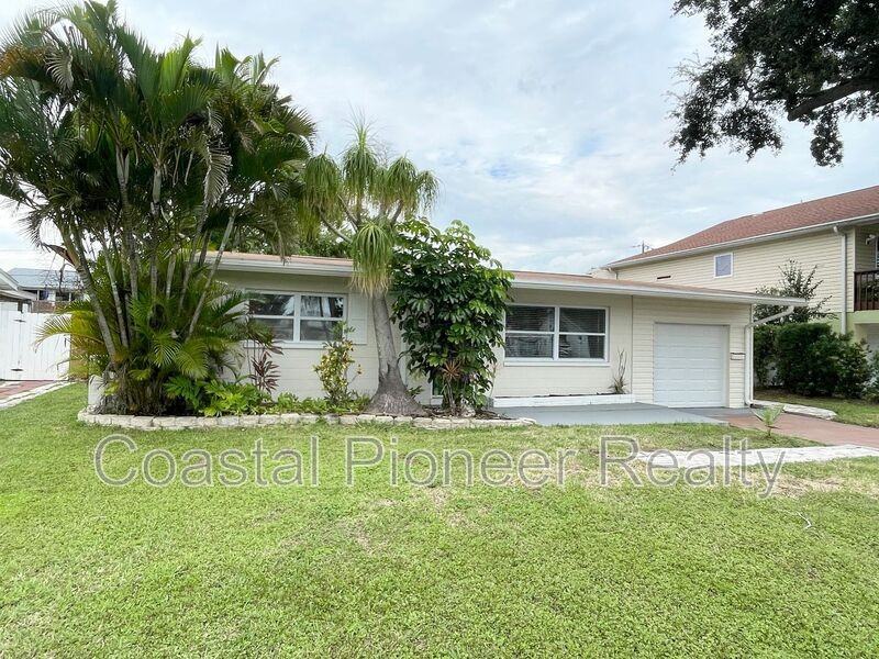 1835 Nevada Ave Ne - Photo 2 of 22