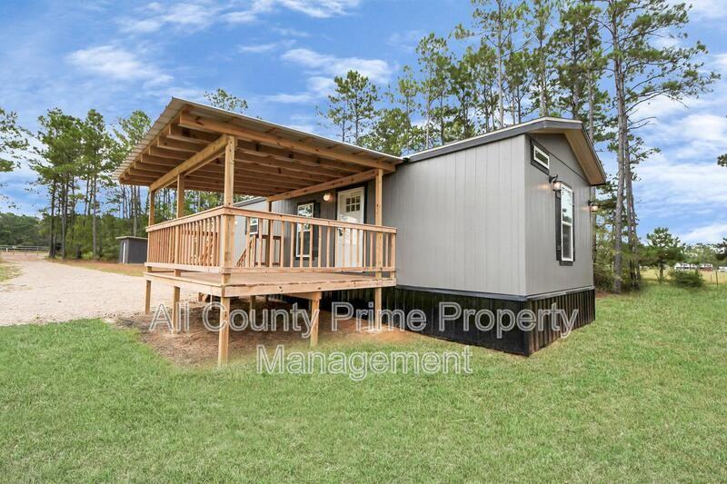1556 Brown Rd - Photo 3 of 31