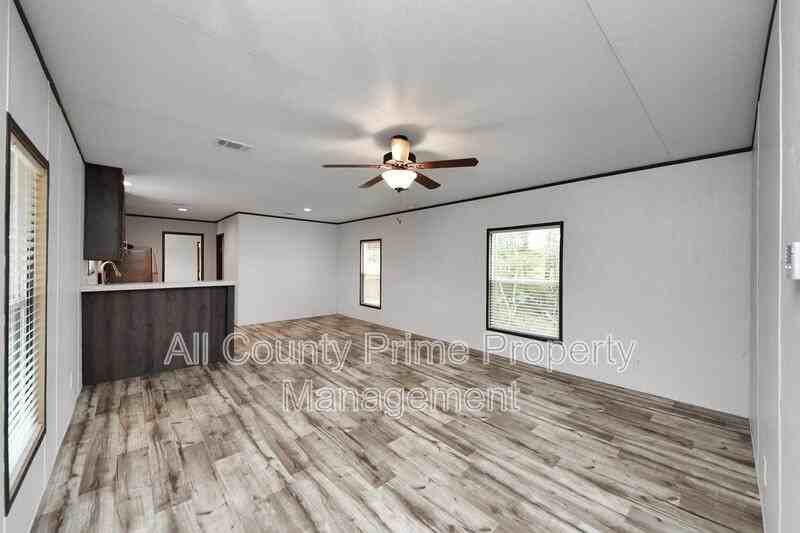 1556 Brown Rd - Photo 7 of 31