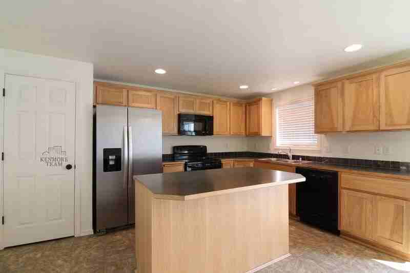 5404 Coolidge Ct - Photo 2 of 11