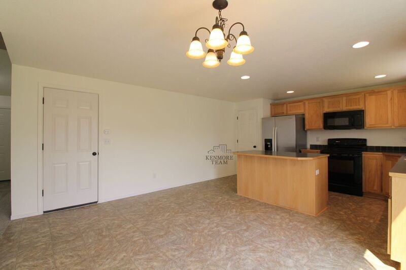 5404 Coolidge Ct - Photo 3 of 11