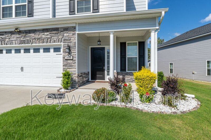 1044 Mulford Loop - Photo 3 of 37