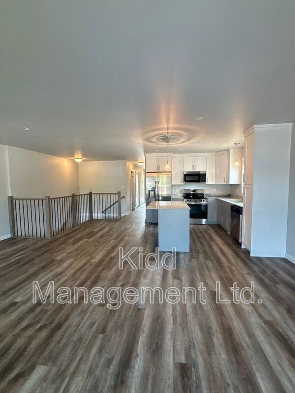 209a Prince George Drive - Photo 5 of 18