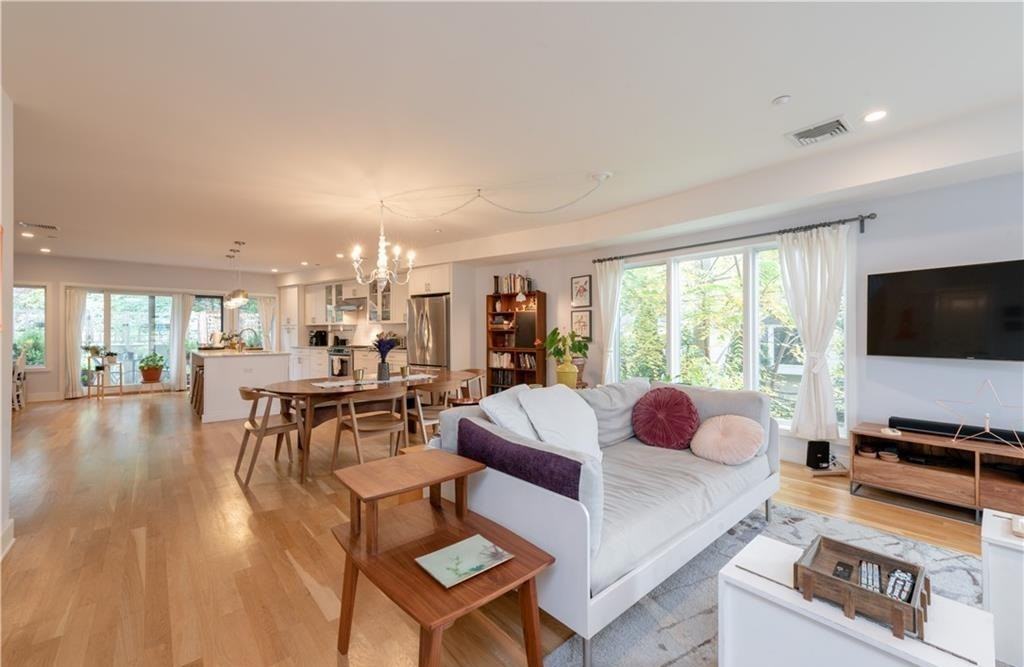 400 Warburton Ave - Photo 4 of 4