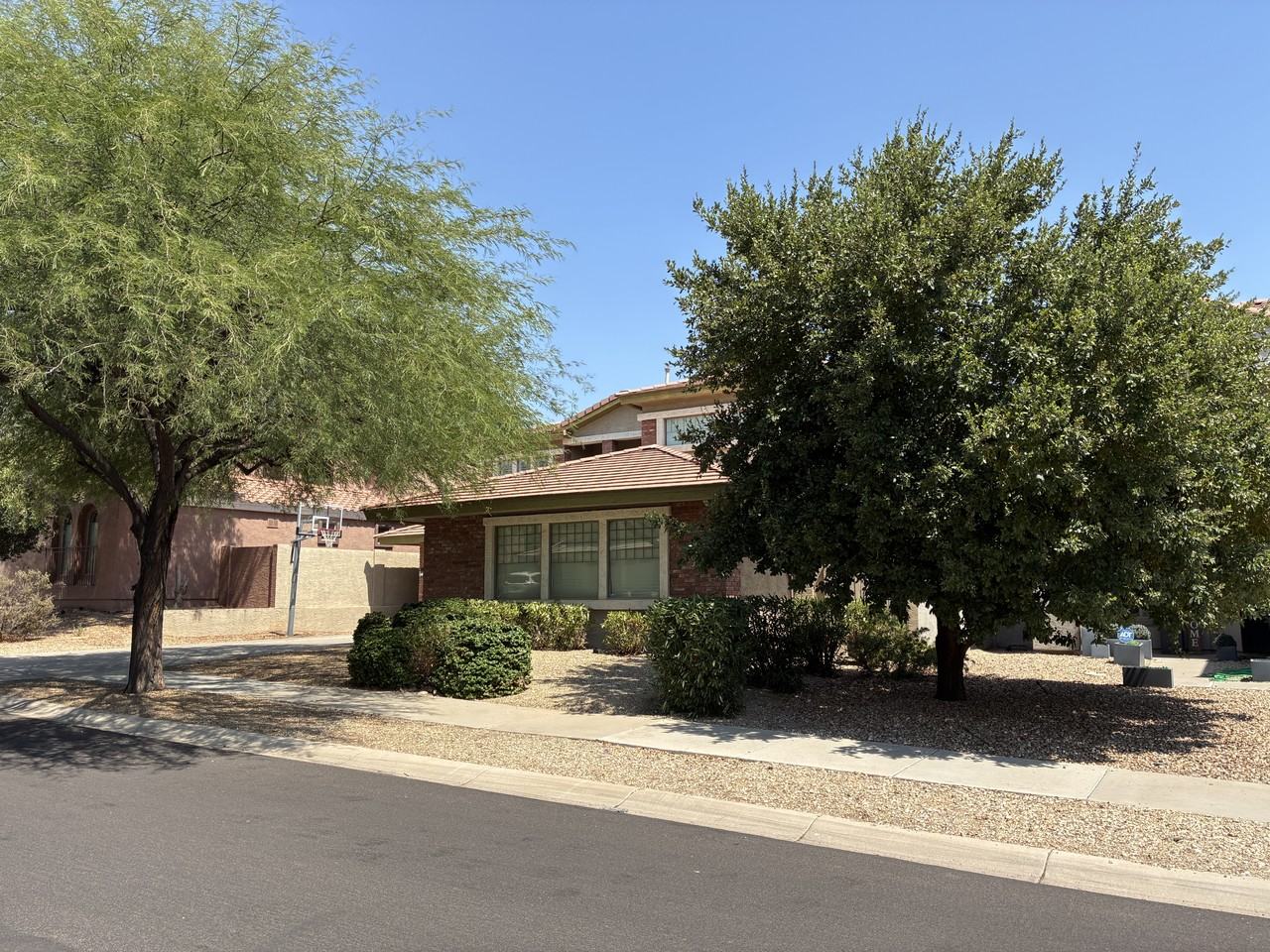 16054 W Shangri La Rd - Photo 2 of 50