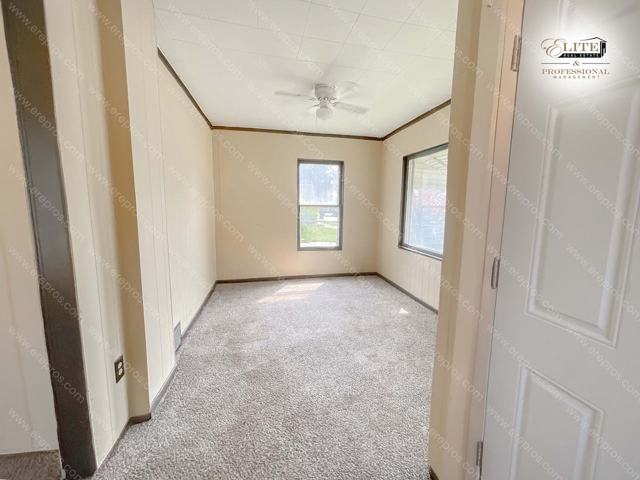 1940 Becker Street - Photo 3 of 16