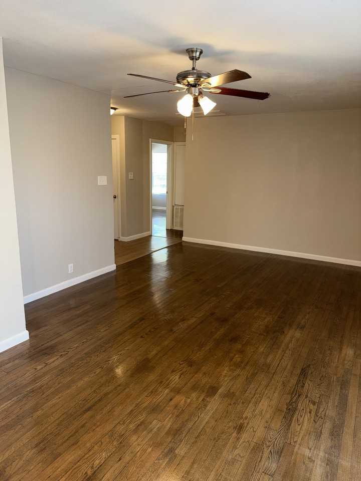546 Artemis Dr - Photo 3 of 12