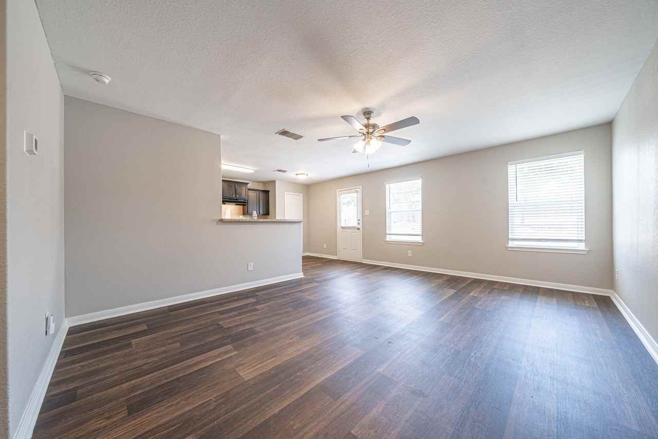 3607 Southton Vw - Photo 2 of 15