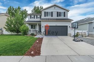 featured image of 5503 Geneva Way