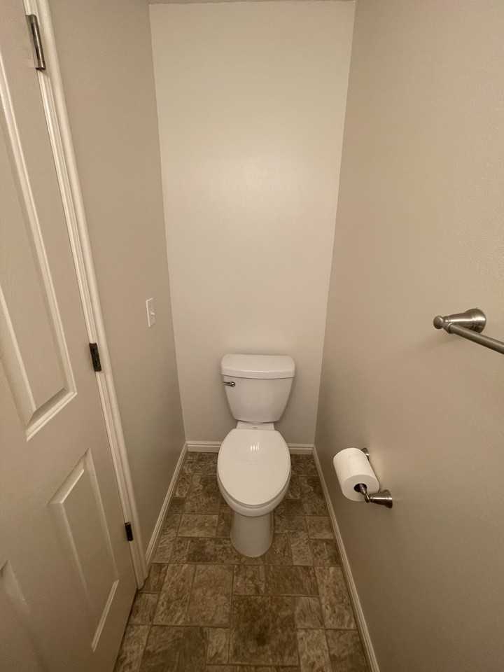 208 E Rockey Park Ln - Photo 7 of 18
