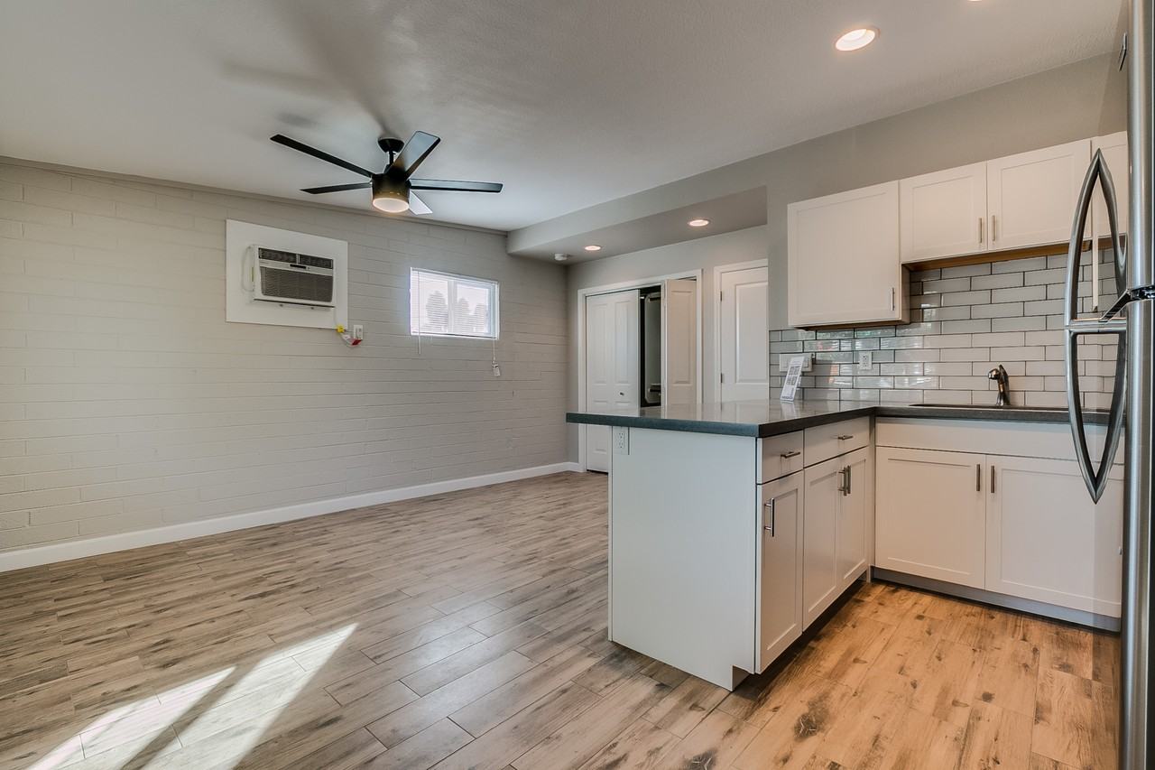 1008 S Mariana St - Photo 2 of 12