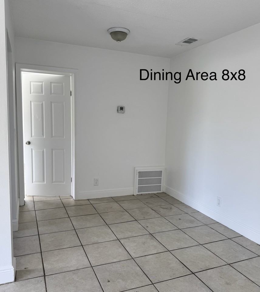 425 Ne 7th Ave #5 - Photo 7 of 12