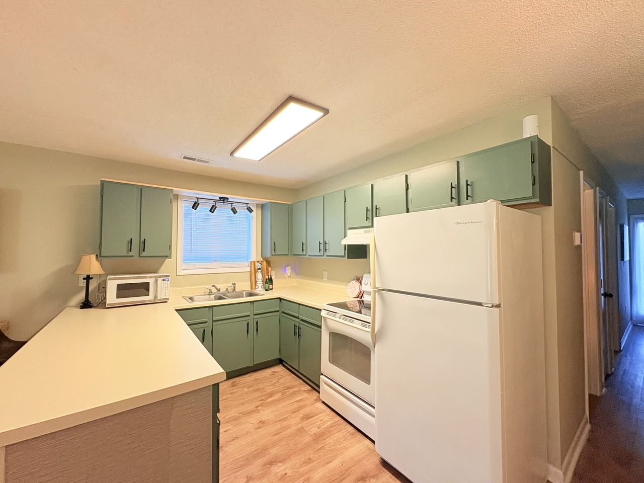 500 Fairway Village Dr #A - Photo 5 of 19