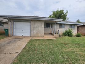 425 Nw 85th St - Photo 1 of 1