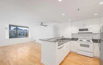 250 King St #556 - Photo 1 of 1