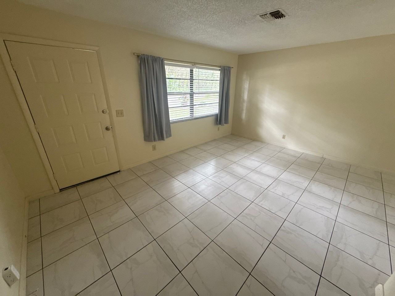 10939 W Gem St - Photo 2 of 16