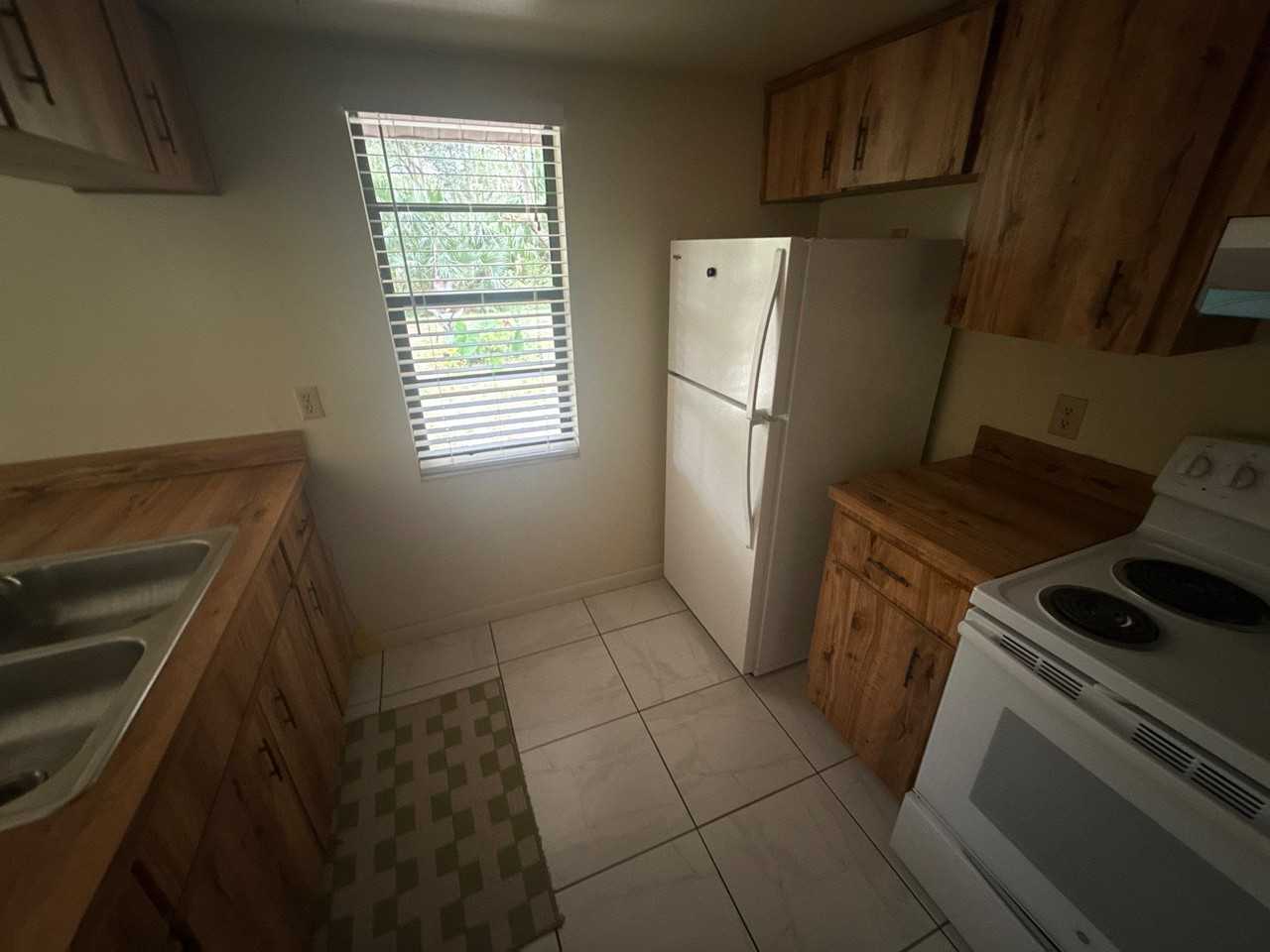 10939 W Gem St - Photo 4 of 16