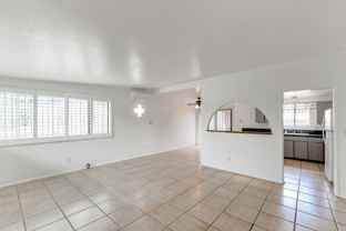 801 E Holaway Dr - Photo 1 of 1