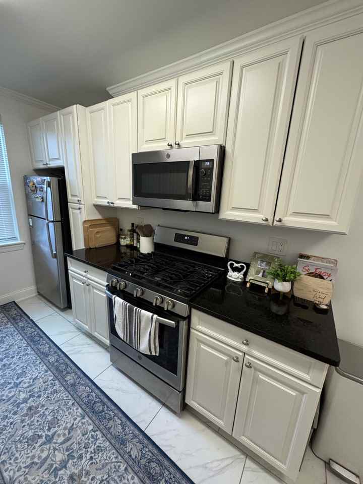 34 Harris St #3 - Photo 2 of 9