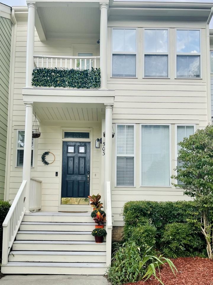 503 Village Loop Dr #503 - Photo 2 of 31